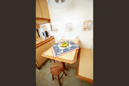 Apartamento à venda com 173m², 3 quartos e 2 vagas Apartamento à venda com 173m², 3 quartos e 2 vagasCozinha