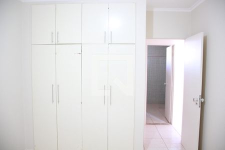Quarto 2 de apartamento para alugar com 3 quartos, 170m² em Centro, Uberlândia