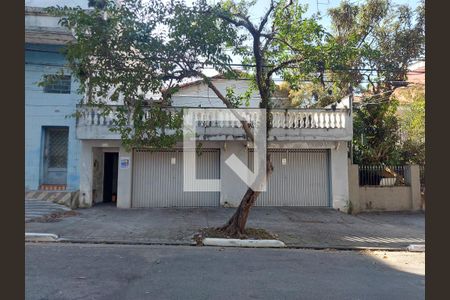 Casa à venda com 200m², 4 quartos e 3 vagasFachada