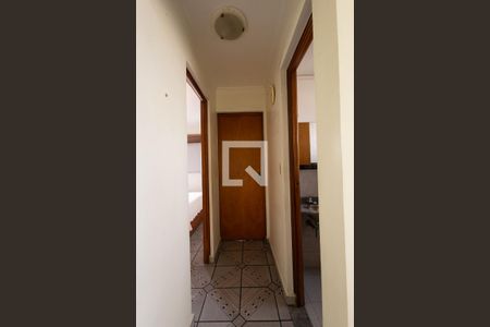 Corredor de apartamento para alugar com 2 quartos, 50m² em Vila Carrão, São Paulo