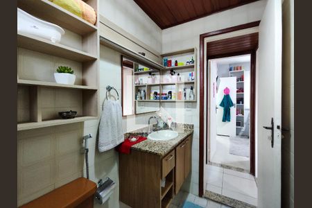 Apartamento à venda com 155m², 3 quartos e 1 vaga Apartamento à venda com 155m², 3 quartos e 1 vagaBanheiro Corredor