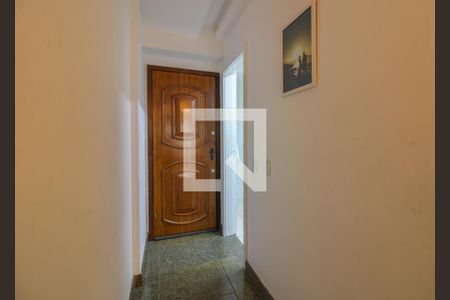 Apartamento à venda com 90m², 2 quartos e 1 vagaCorredor