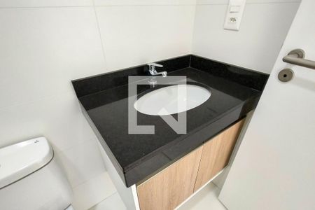 Apartamento para alugar com 81m², 2 quartos e 2 vagasBanheiro da Suíte
