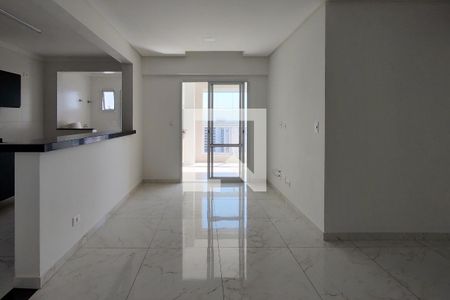 Apartamento para alugar com 81m², 2 quartos e 2 vagasSala