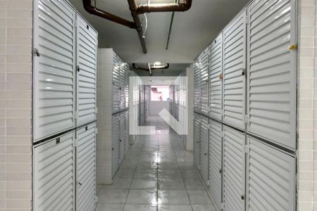 Apartamento para alugar com 81m², 2 quartos e 2 vagasÁrea comum - Armários