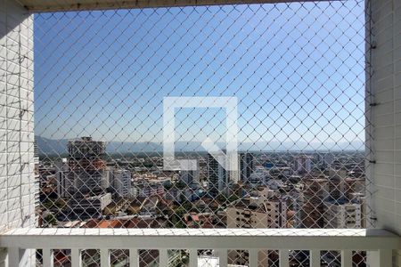 Apartamento para alugar com 81m², 2 quartos e 2 vagasSacada área de serviço