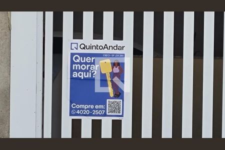 Apartamento à venda com 100m², 2 quartos e 2 vagas Apartamento à venda com 100m², 2 quartos e 2 vagasPlaquinha instalada no portão do imóvel