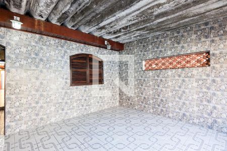 Casa à venda com 156m², 4 quartos e 2 vagas Casa à venda com 156m², 4 quartos e 2 vagasGaragem