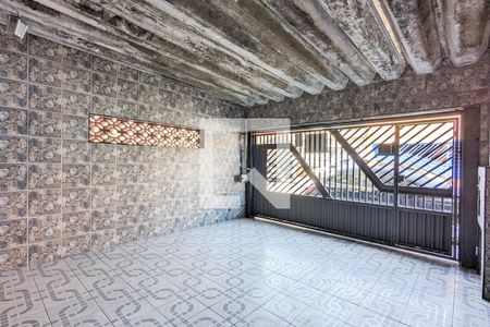 Casa à venda com 156m², 4 quartos e 2 vagas Casa à venda com 156m², 4 quartos e 2 vagasGaragem