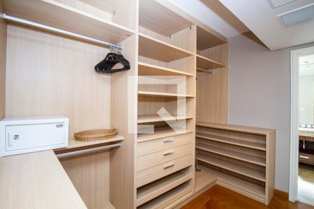 Apartamento para alugar com 117m², 2 quartos e 2 vagasCloset da Suíte