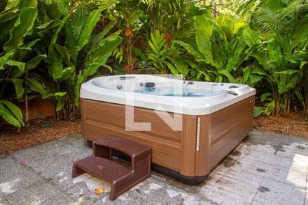 Apartamento para alugar com 117m², 2 quartos e 2 vagasÁrea comum - Piscina