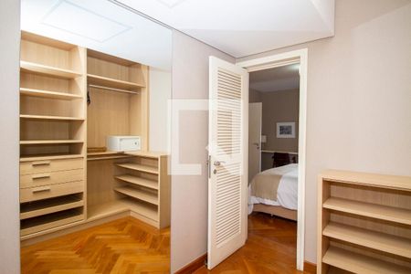 Apartamento para alugar com 117m², 2 quartos e 2 vagasCloset da Suíte