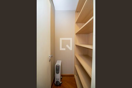 Apartamento para alugar com 117m², 2 quartos e 2 vagasRoupeiro