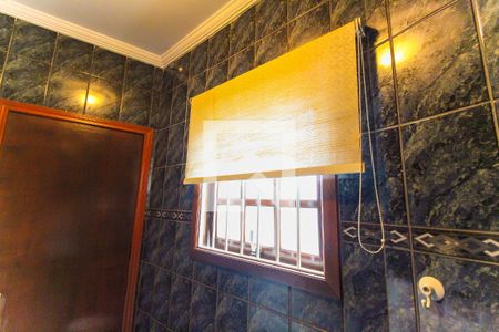 Casa à venda com 200m², 3 quartos e 2 vagasBanheiro 3