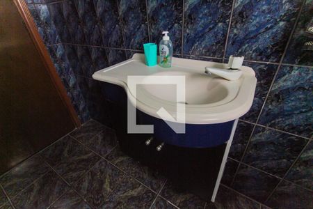 Casa à venda com 200m², 3 quartos e 2 vagasBanheiro 2