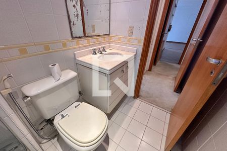 Apartamento para alugar com 147m², 2 quartos e 2 vagasBanheiro do Quarto 1