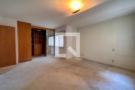 Apartamento para alugar com 147m², 2 quartos e 2 vagasQuarto 2 - Suíte