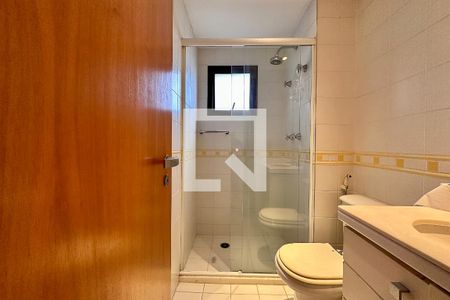 Apartamento para alugar com 147m², 2 quartos e 2 vagasBanheiro do Quarto 1