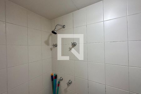 Apartamento para alugar com 147m², 2 quartos e 2 vagasBanheiro de serviço