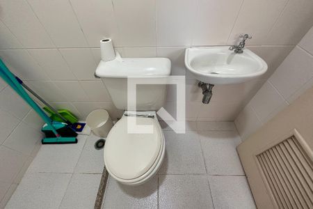 Apartamento para alugar com 147m², 2 quartos e 2 vagasBanheiro de serviço