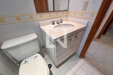 Apartamento para alugar com 147m², 2 quartos e 2 vagasBanheiro do Quarto 1