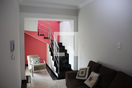 Sala de apartamento à venda com 3 quartos, 150m² em Jardim Riacho das Pedras, Contagem