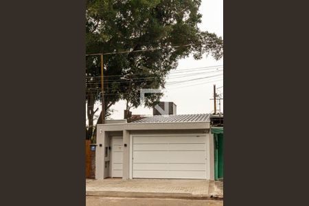 Casa para alugar com 241m², 3 quartos e 2 vagasFachada