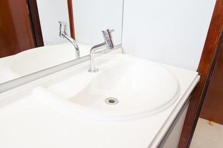 Apartamento para alugar com 77m², 3 quartos e 2 vagasBanheiro da suíte