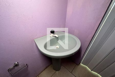 Pia do Banheiro de apartamento para alugar com 1 quarto, 33m² em Vicentina, São Leopoldo