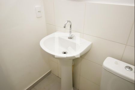 Apartamento para alugar com 38m², 2 quartos e sem vaga Apartamento para alugar com 38m², 2 quartos e sem vagaBanheiro