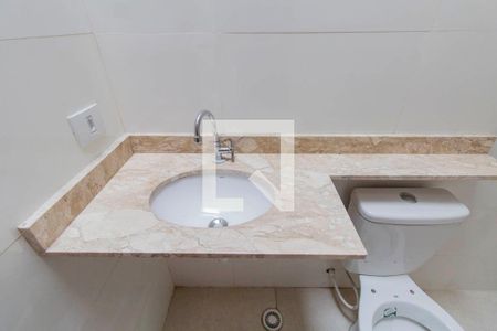 Casa à venda com 120m², 3 quartos e 2 vagas Casa à venda com 120m², 3 quartos e 2 vagasBanheiro