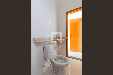 Casa à venda com 120m², 3 quartos e 2 vagas Casa à venda com 120m², 3 quartos e 2 vagasBanheiro Suíte