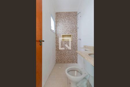 Casa à venda com 120m², 3 quartos e 2 vagas Casa à venda com 120m², 3 quartos e 2 vagasBanheiro Suíte