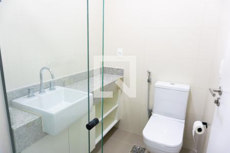 Apartamento para alugar com 74m², 2 quartos e 1 vaga Apartamento para alugar com 74m², 2 quartos e 1 vagaBanheiro