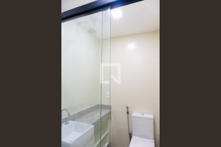 Apartamento para alugar com 74m², 2 quartos e 1 vaga Apartamento para alugar com 74m², 2 quartos e 1 vagaBanheiro