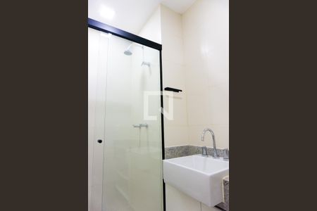 Apartamento para alugar com 74m², 2 quartos e 1 vaga Apartamento para alugar com 74m², 2 quartos e 1 vagaBanheiro