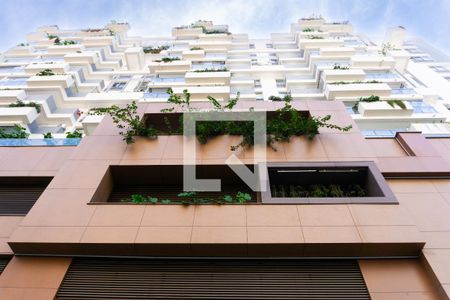 Apartamento para alugar com 74m², 2 quartos e 1 vaga Apartamento para alugar com 74m², 2 quartos e 1 vagaFachada