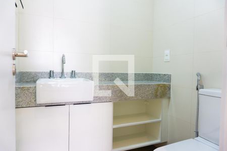 Apartamento para alugar com 74m², 2 quartos e 1 vaga Apartamento para alugar com 74m², 2 quartos e 1 vagaBanheiro