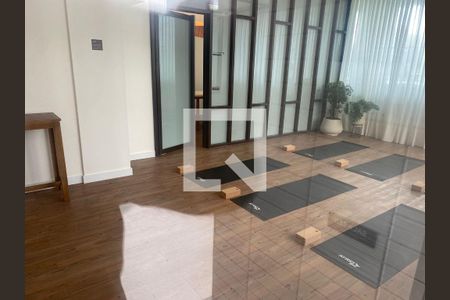 Apartamento para alugar com 74m², 2 quartos e 1 vagaÁrea comum
