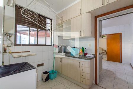 Apartamento para alugar com 180m², 3 quartos e 1 vagaÁrea de serviço