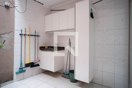 Casa para alugar com 75m², 2 quartos e 2 vagasLavanderia