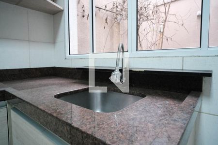 Cozinha de casa à venda com 2 quartos, 75m² em Jardim Piqueroby, São Paulo