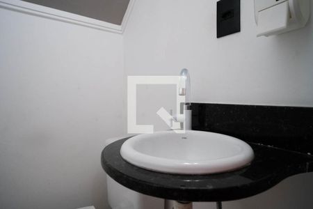 Casa para alugar com 75m², 2 quartos e 2 vagasBanheiro