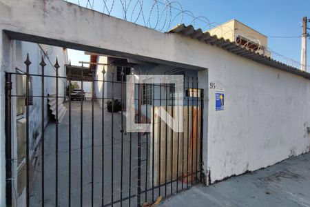 Casa à venda com 140m², 4 quartos e 1 vagaFachada