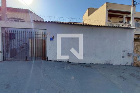 Casa à venda com 140m², 4 quartos e 1 vagaPlaquinha