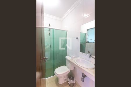 Casa à venda com 298m², 3 quartos e 5 vagasBanheiro de Serviço