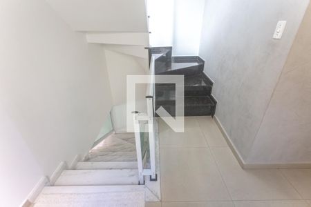Casa à venda com 298m², 3 quartos e 5 vagasCorredor