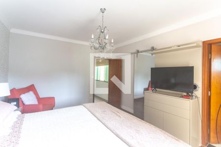 Casa à venda com 298m², 3 quartos e 5 vagasSuíte 3