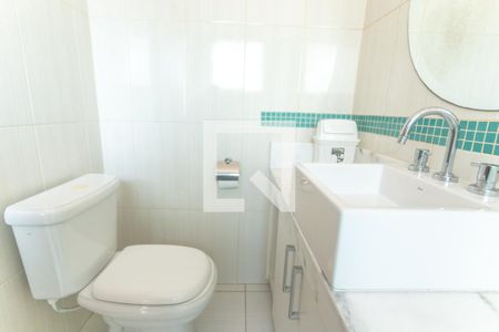 Casa à venda com 298m², 3 quartos e 5 vagasBanheiro Social