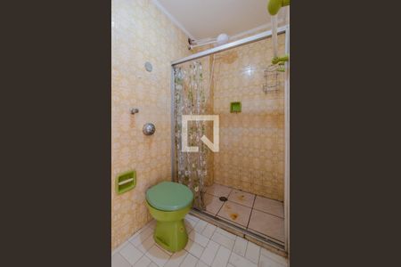 Banheiro de apartamento para alugar com 1 quarto, 50m² em Partenon, Porto Alegre